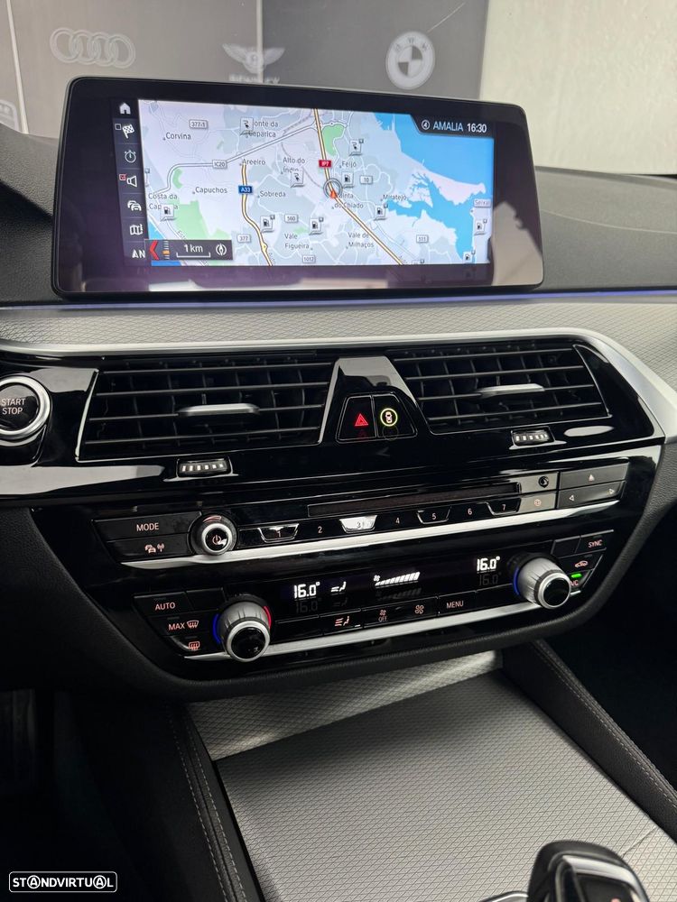BMW 530 e iPerformance Line Luxury - 22