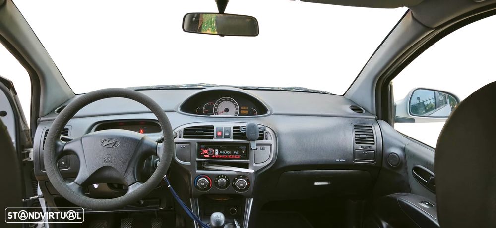 Hyundai Matrix 1.5 CRDi GLS - 13