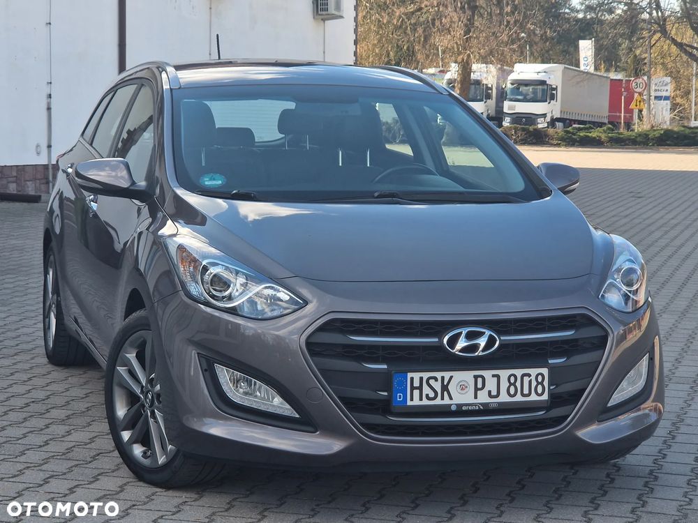 Hyundai i30 blue 1.6 GDI YES Gold - 36