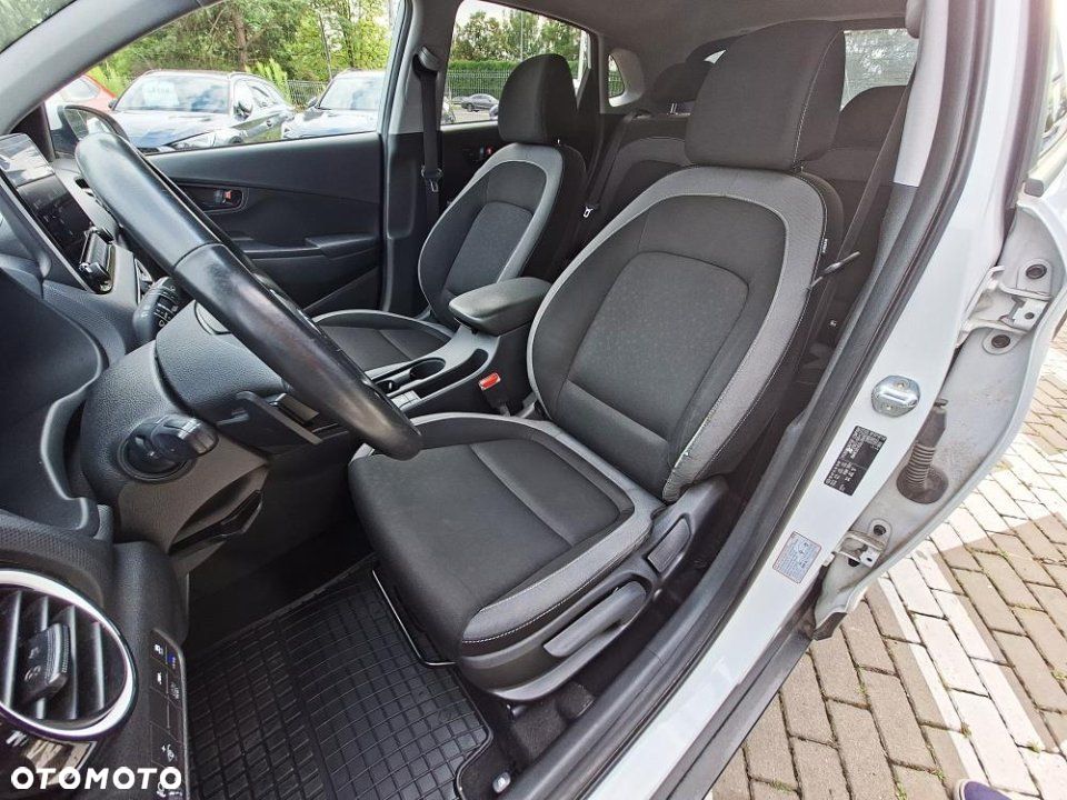 Hyundai Kona - 13