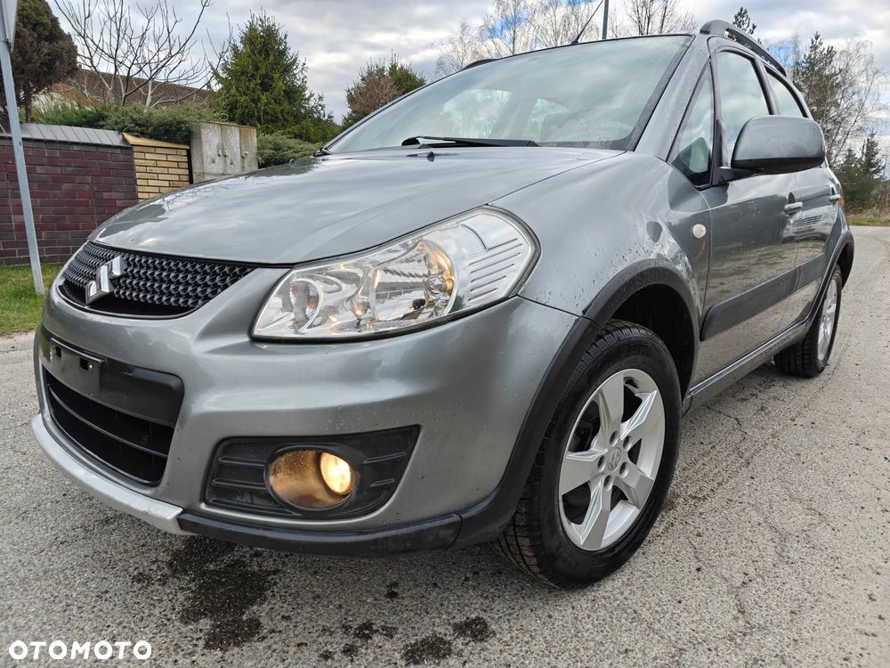 Suzuki SX4 1.6 Comfort Plus 4WD - 9