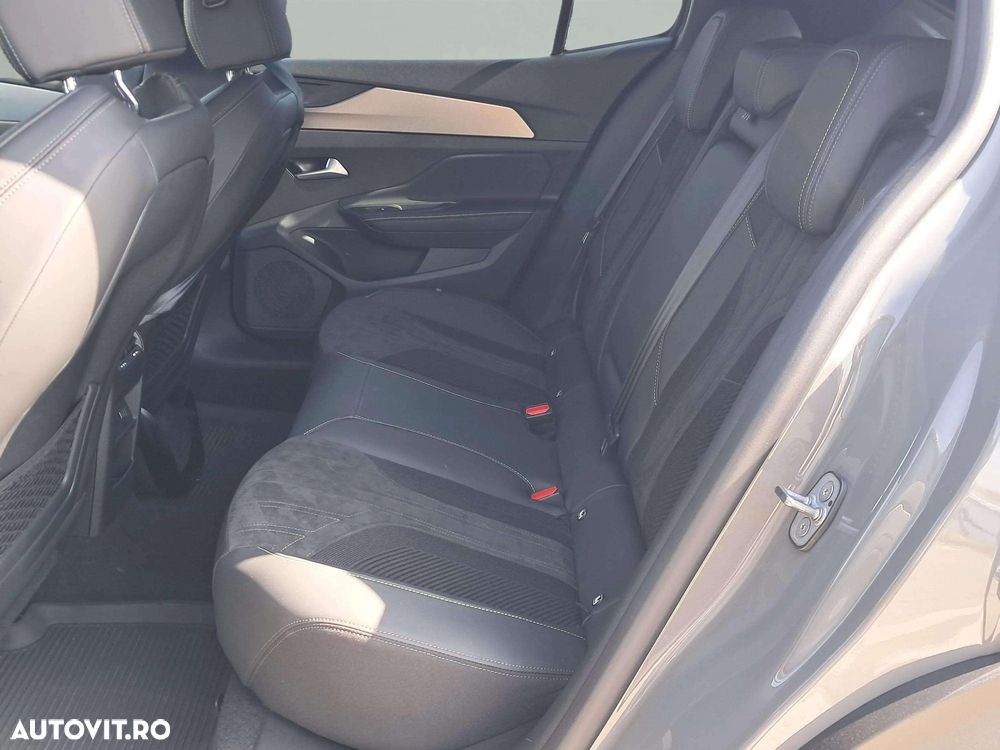 Peugeot 308 1.2L 136 e-DCS6 MHEV GT - 15