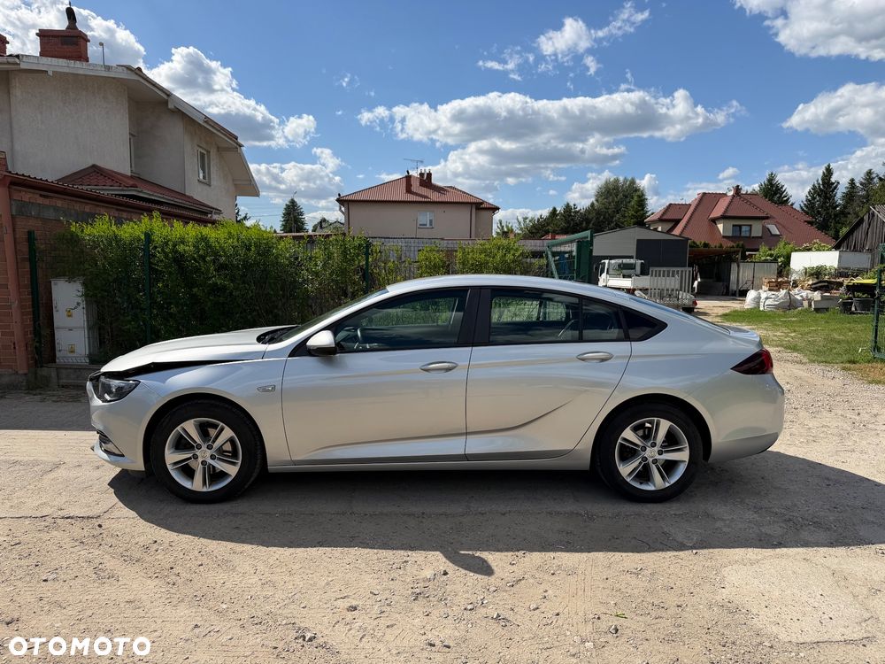 Opel Insignia 1.5 T Exclusive S&S - 8