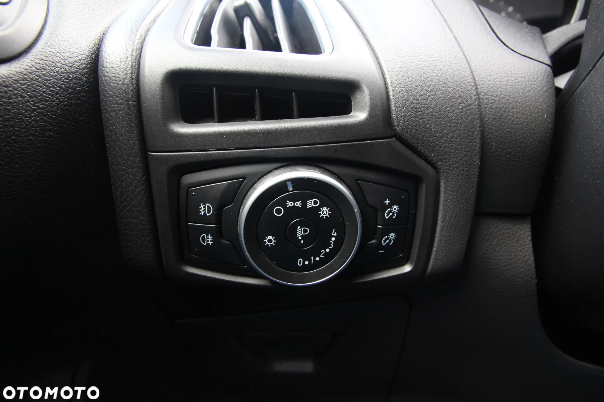 Ford Focus - 35