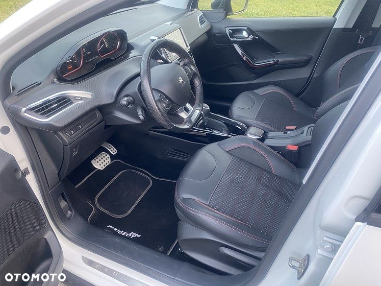 Peugeot 2008 PureTech 110 Stop&Start EAT6 GT-Line Edition - 19