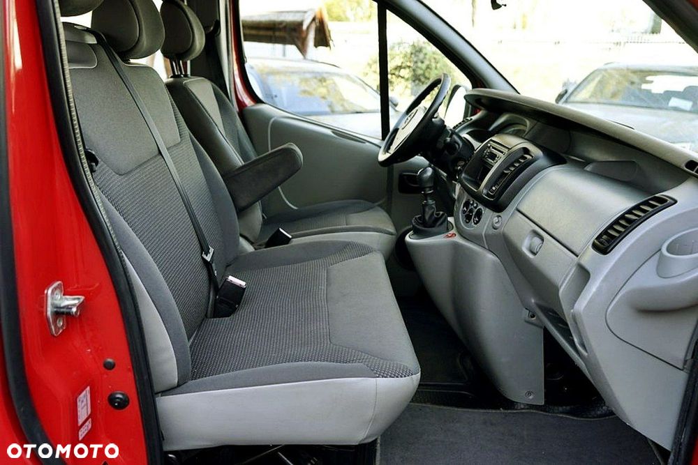 Opel Vivaro - 16