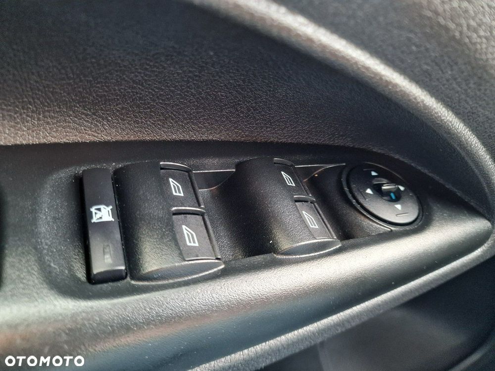 Ford Transit Connect - 36