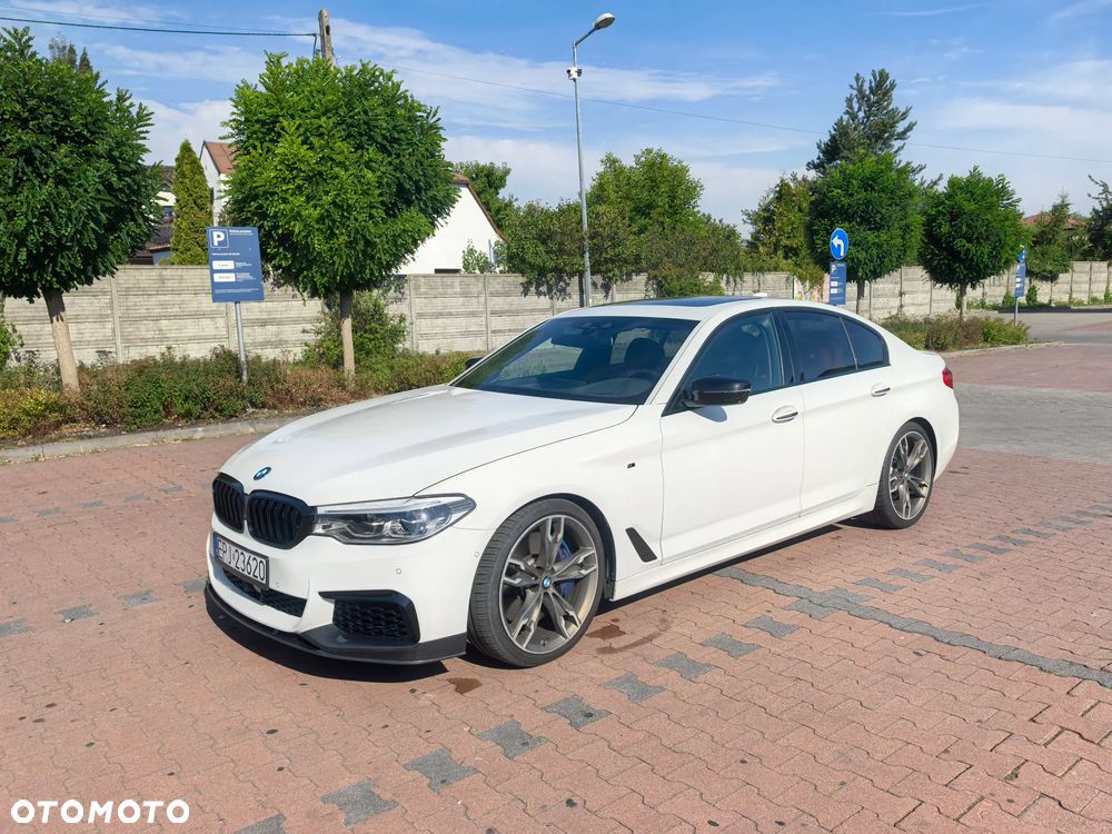 BMW Seria 5 M550i xDrive sport - 14