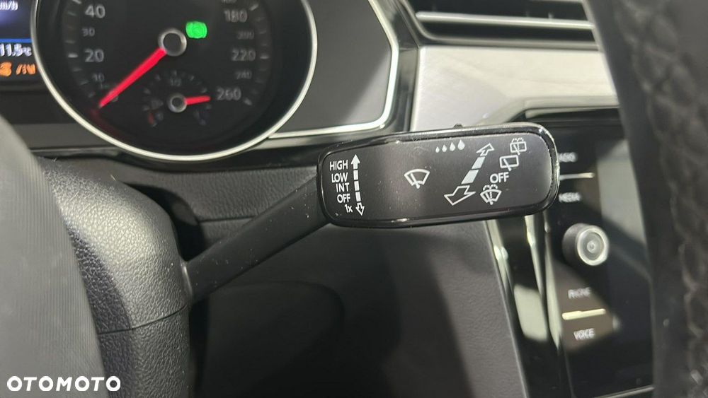 Volkswagen Passat 2.0 TDI EVO Business DSG - 24