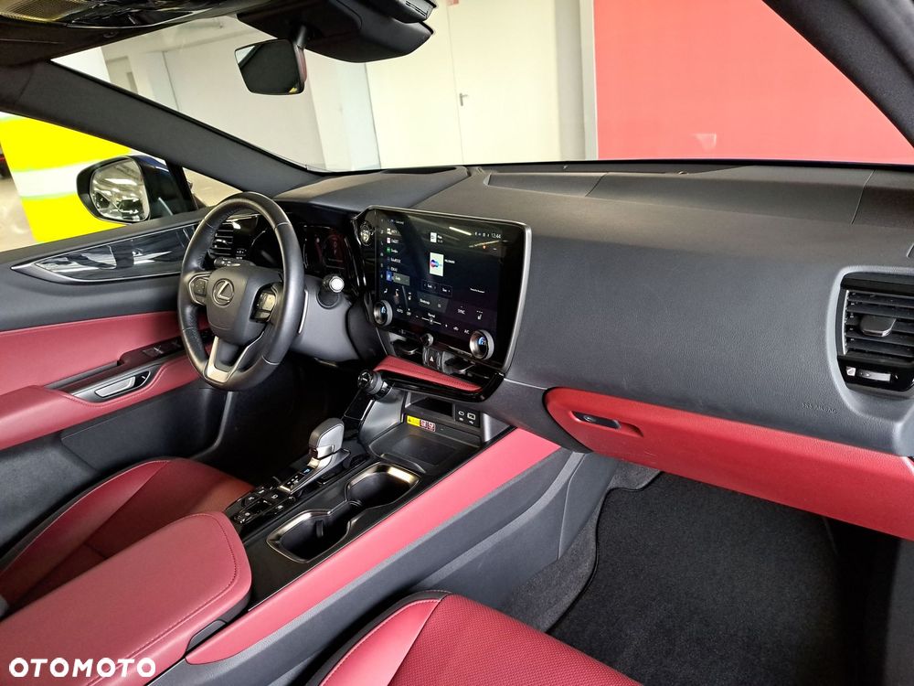 Lexus NX 350h Prestige AWD - 18