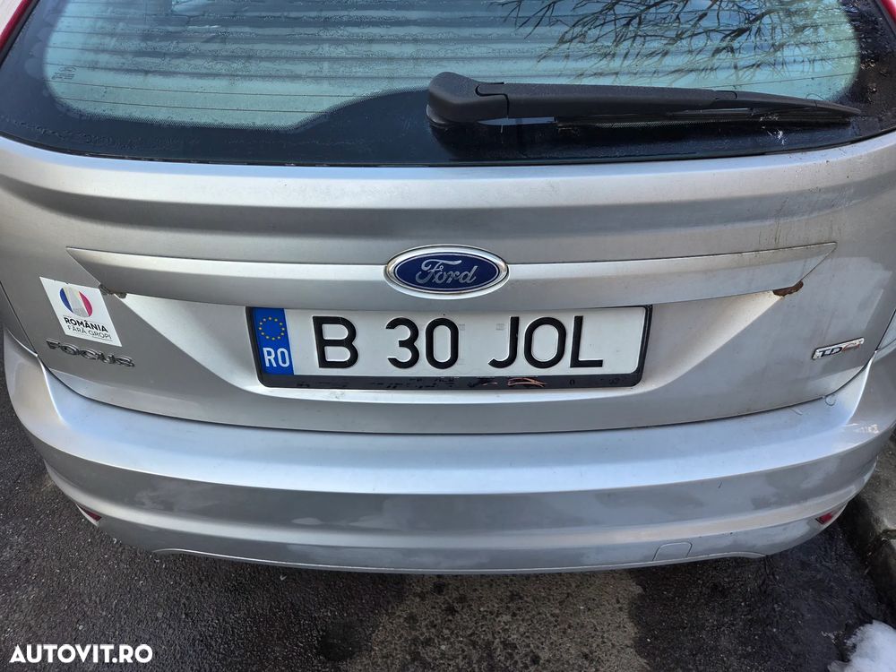 Ford Focus 1.6 TDCI DPF Titanium - 12