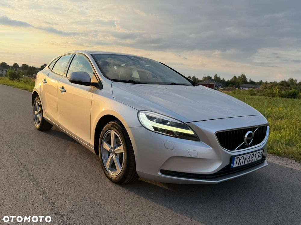 Volvo V40 D2 Drive-E Momentum - 18
