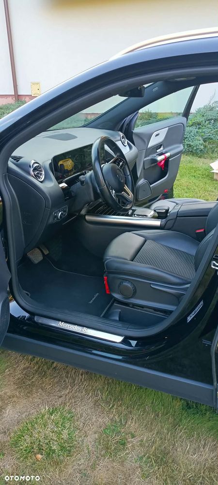 Mercedes-Benz GLA 200 Progressive - 40