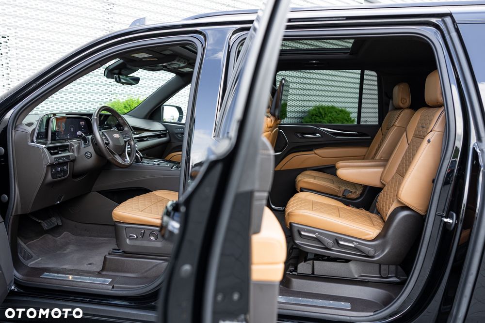 Cadillac Escalade - 18