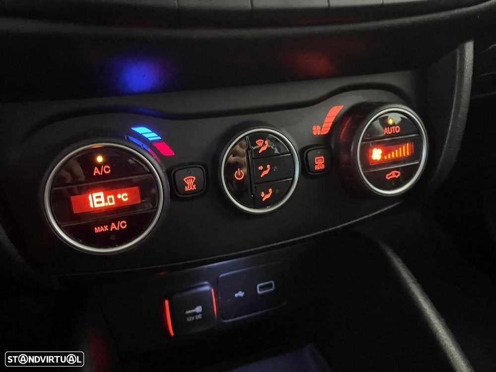 Fiat Tipo Station Wagon 1.6 M-Jet Lounge J17 - 24