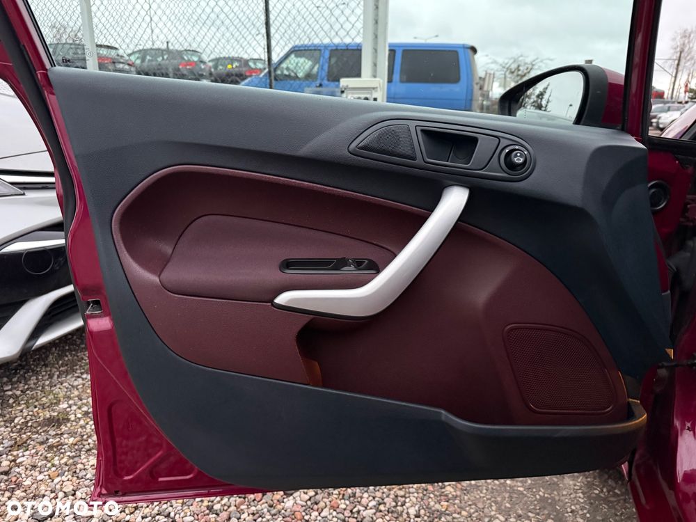 Ford Fiesta 1.25 Titanium - 17