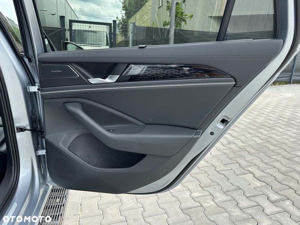 Volkswagen Passat Variant 1.5 TSI EVO Elegance DSG - 19