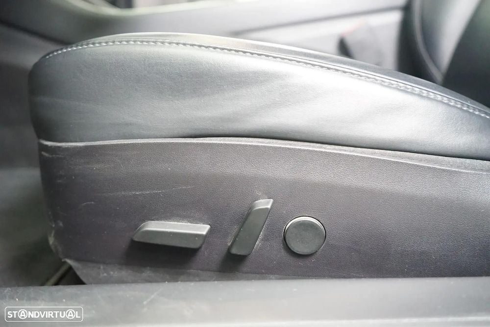 Tesla Model 3 Long Range AWD Dual Motor - 21