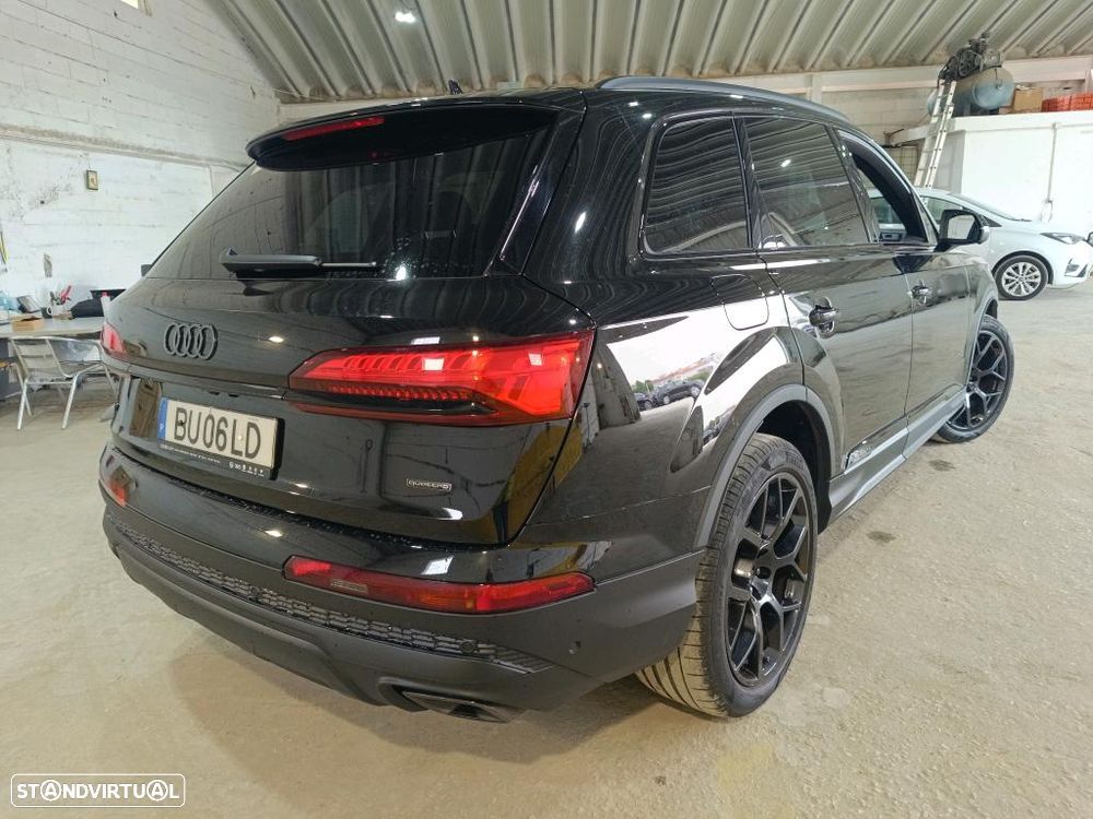 Audi Q7 55 TFSIe quattro Tiptronic - 4