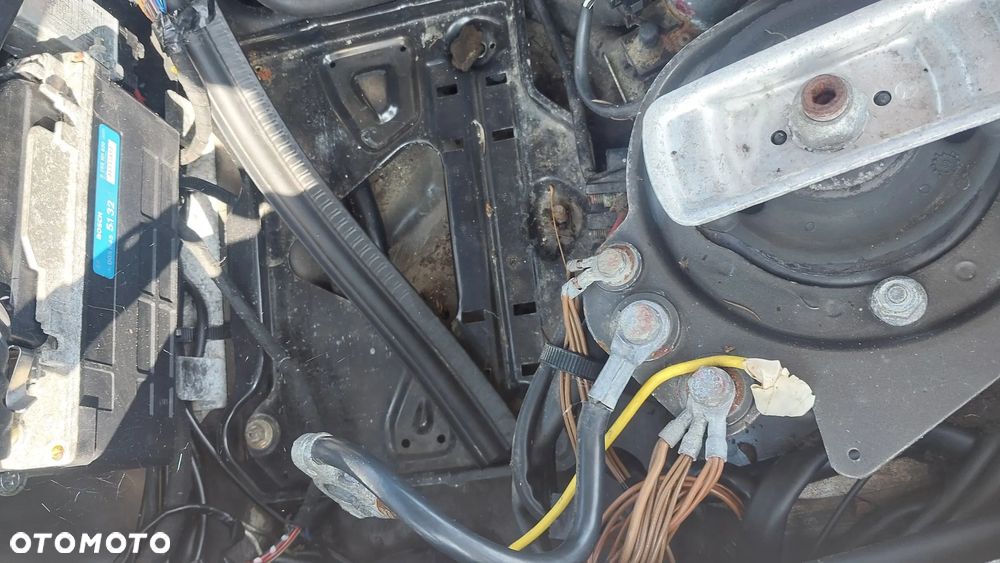 Mercedes-Benz W124 (1984-1993) - 28