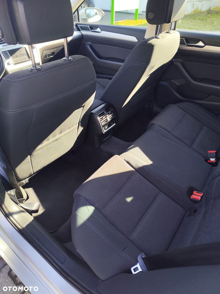 Volkswagen Passat 2.0 TDI BMT Comfortline - 6