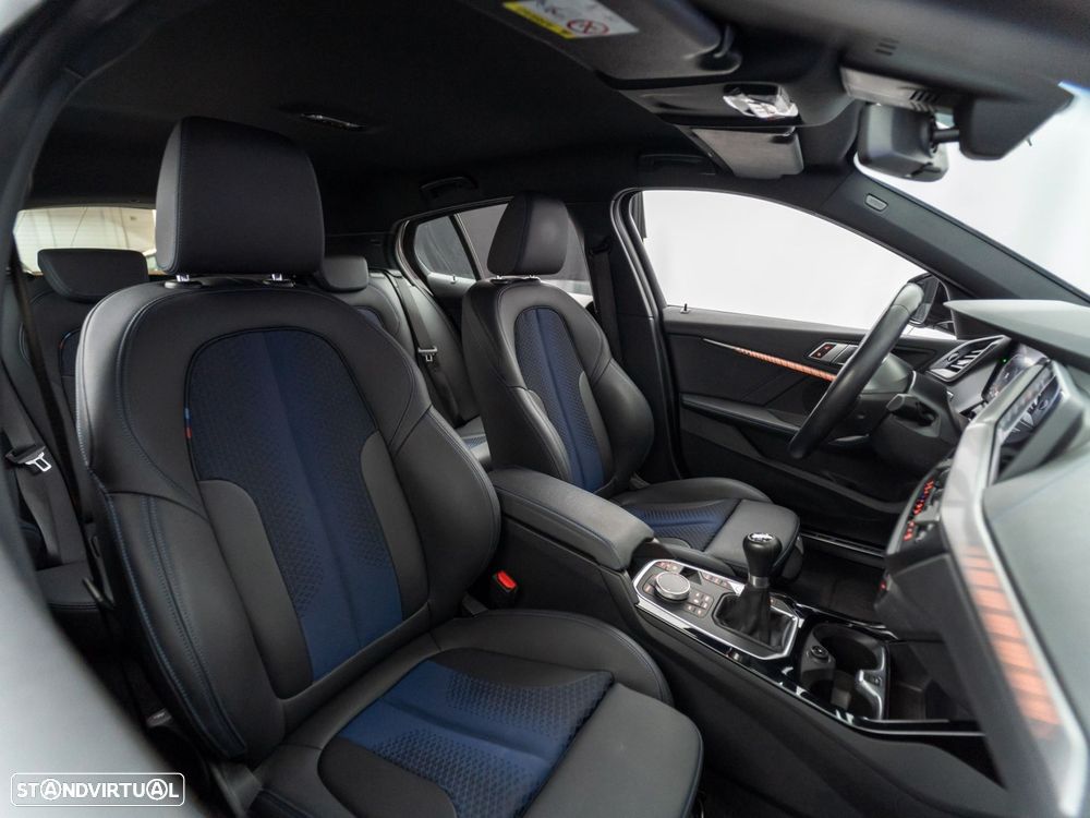 BMW 116 d Pack Desportivo M - 39