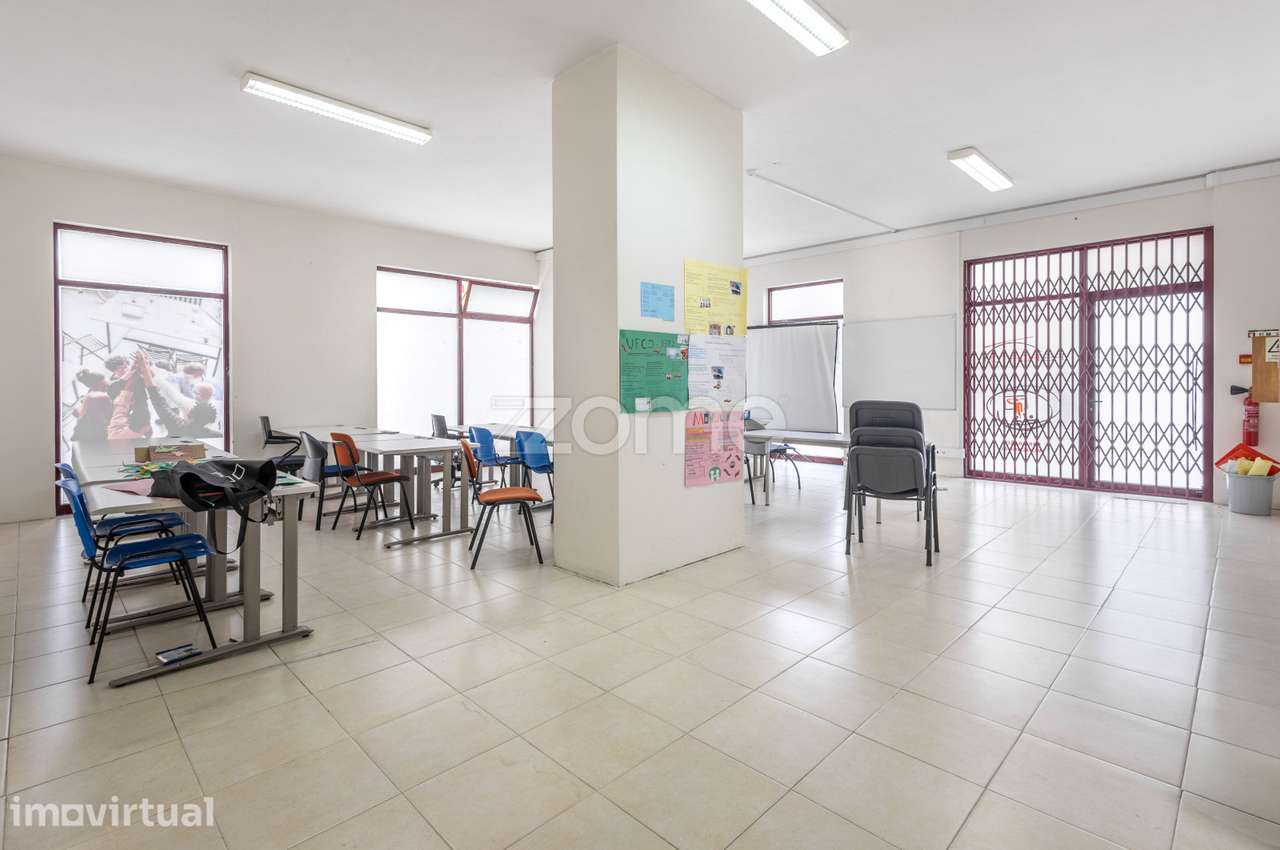 Loja para transformar em habitação - Grande imagem: 5/15
