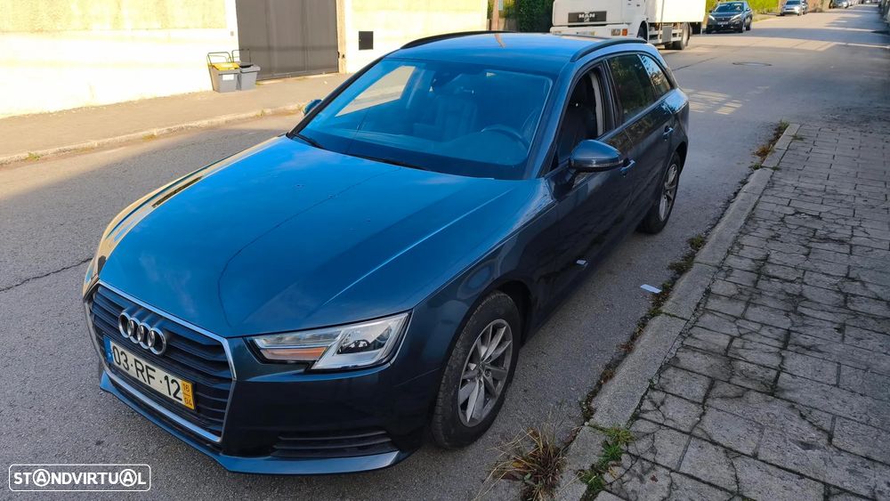 Audi A4 Avant 2.0 TDi Design - 14