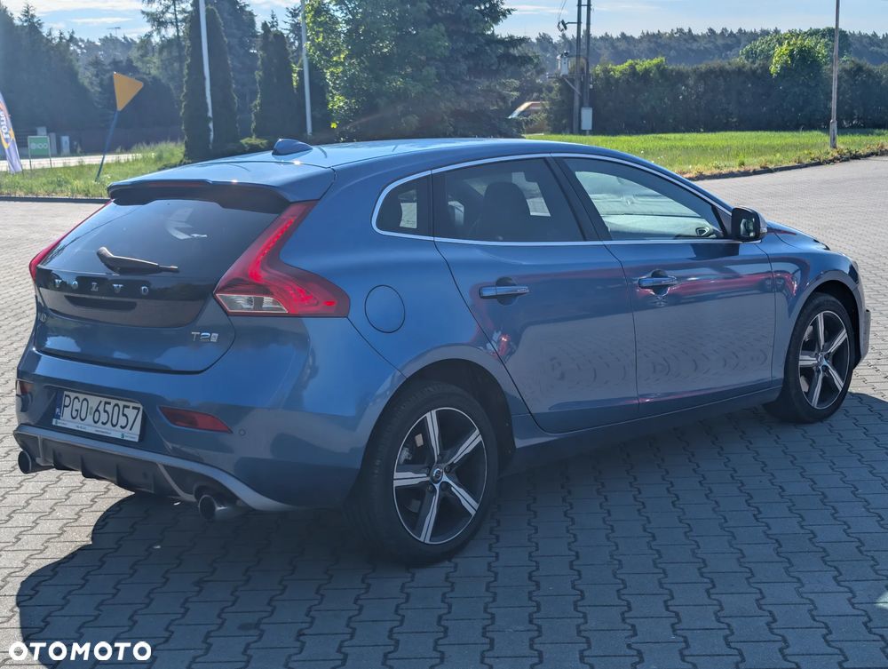 Volvo V40 T2 Geartronic RDesign - 8