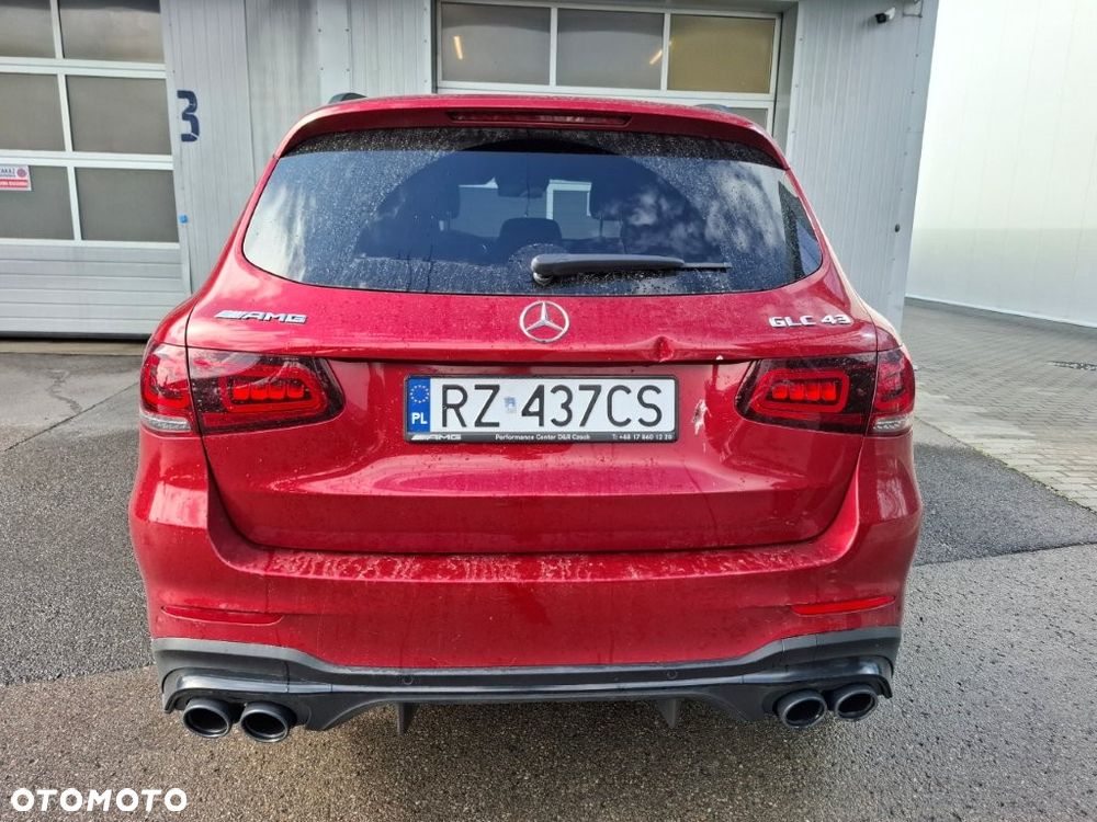 Mercedes-Benz GLC - 28