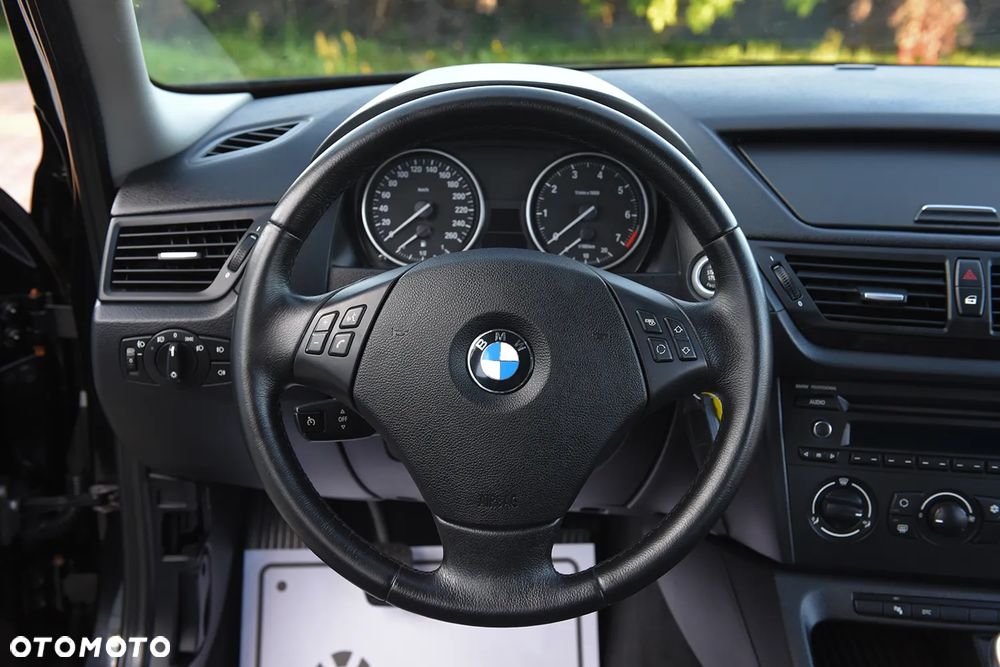 BMW X1 sDrive18i - 37