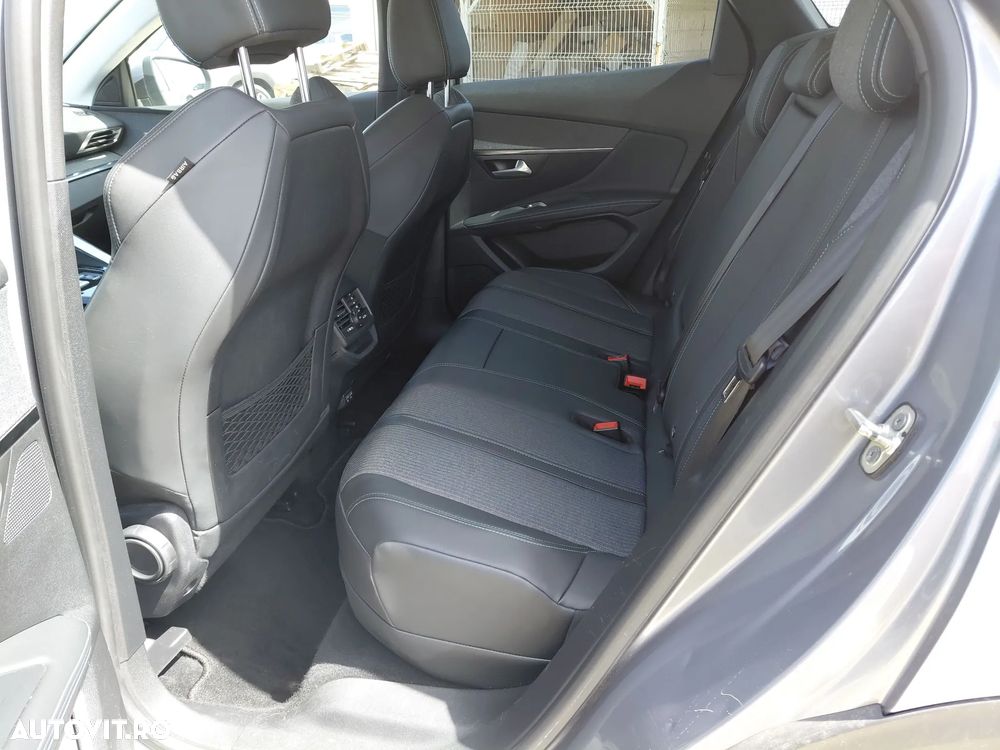 Peugeot 3008 PHEV 225 EAT8 Active Pack - 13