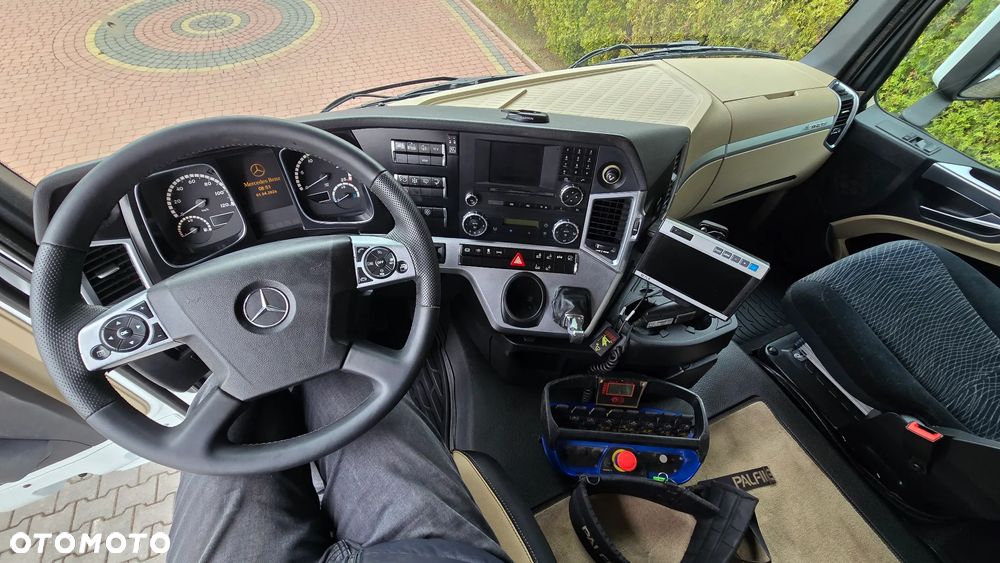 Mercedes-Benz ACTROS 2542 6x2 FASSI F365 + JIB - 11
