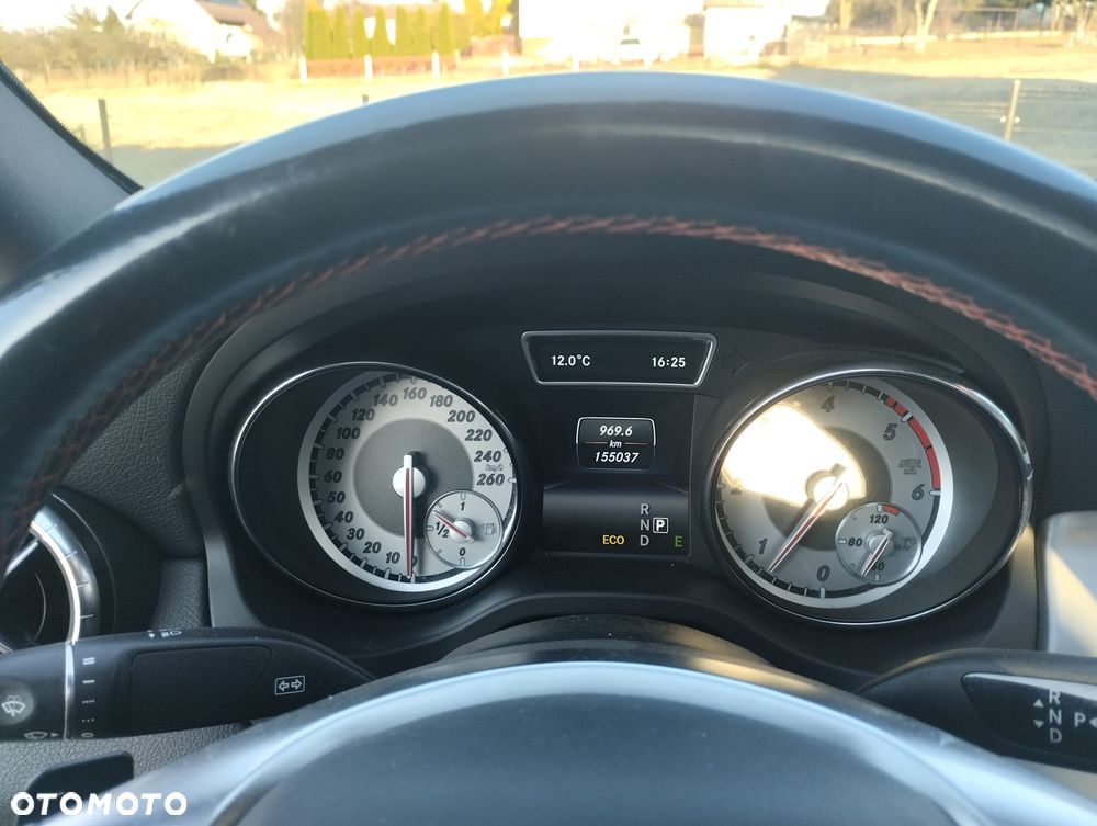 Mercedes-Benz CLA - 11