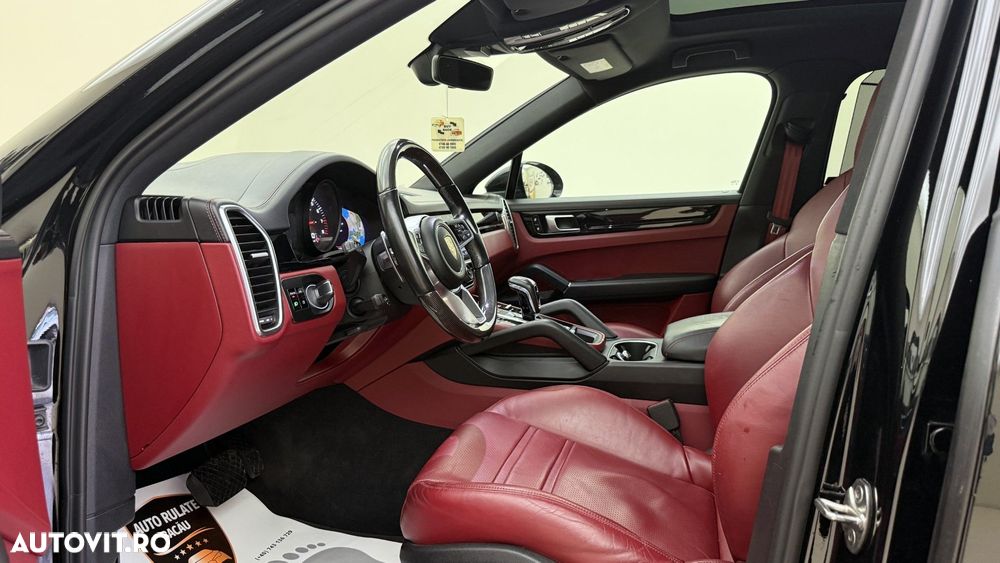 Porsche Cayenne Coupe Standard - 12