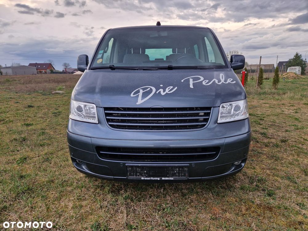 Volkswagen Multivan - 2
