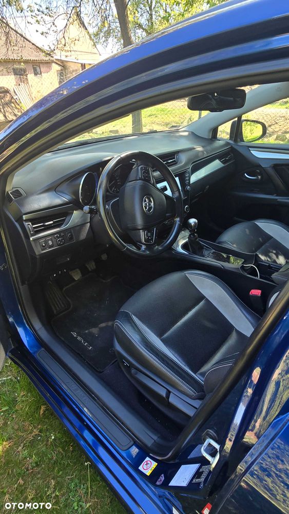 Toyota Avensis - 5