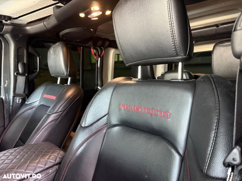 Jeep Wrangler - 13