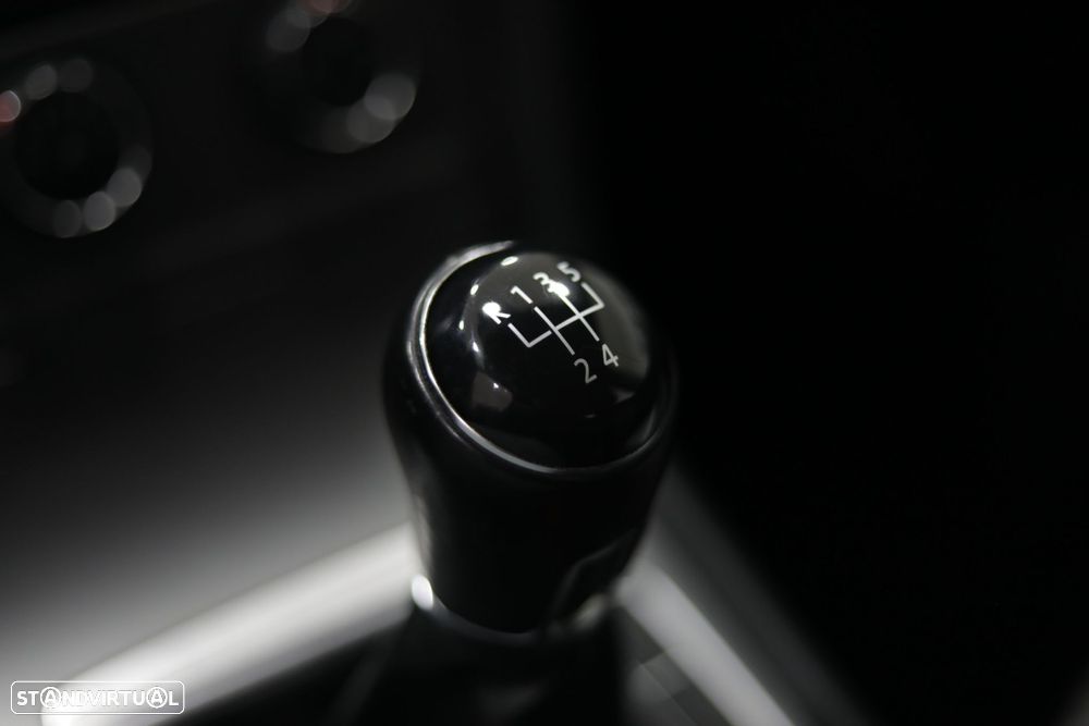 VW Golf 1.6 TDi Trendline - 12