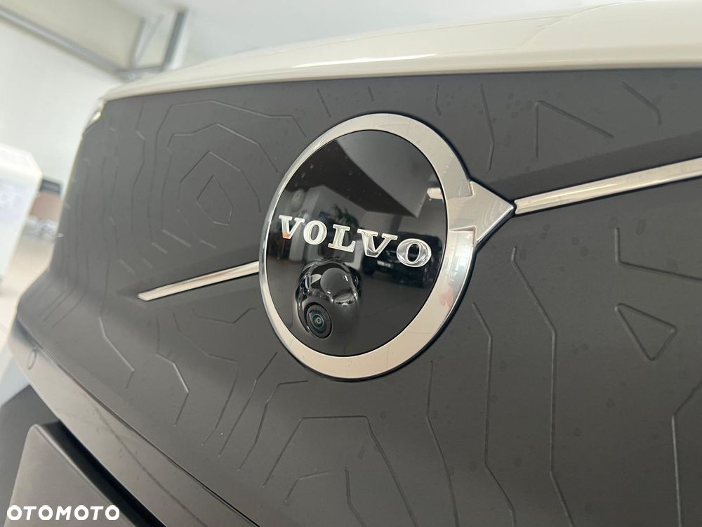 Volvo EX30 69kWh Twin Motor Ultra Black Edition - 39