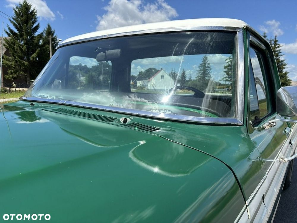 Ford Inny - 24