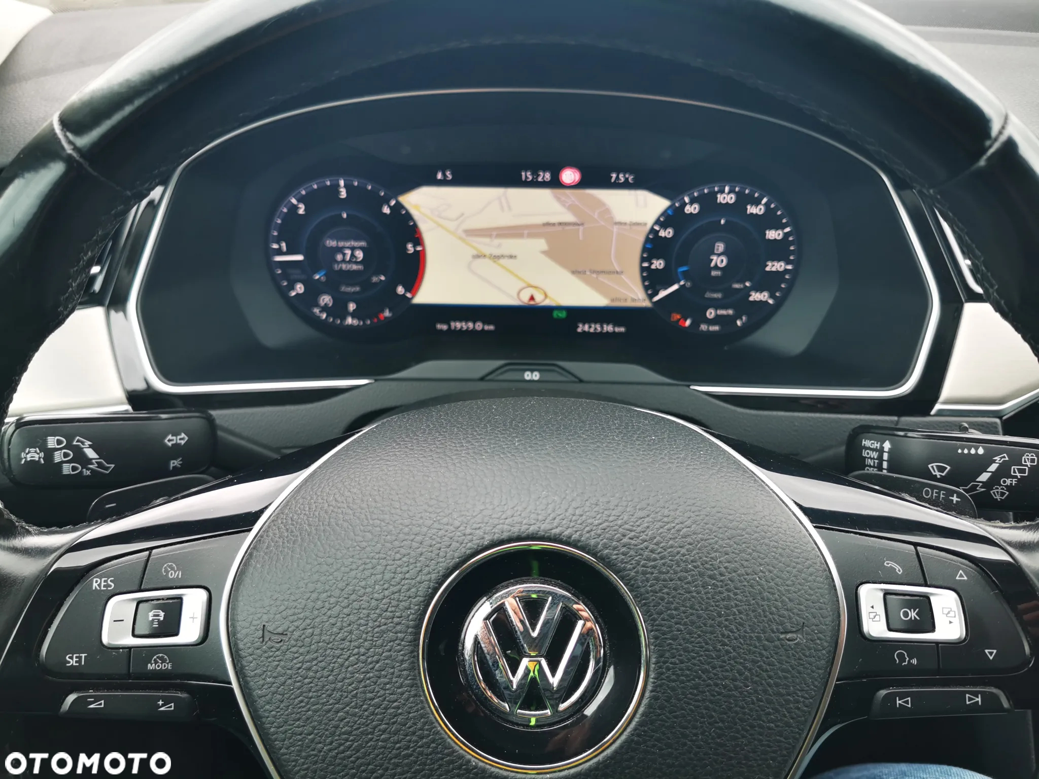 Volkswagen Passat Variant 2.0 TDI SCR 4Motion DSG (BMT) Highline - 11