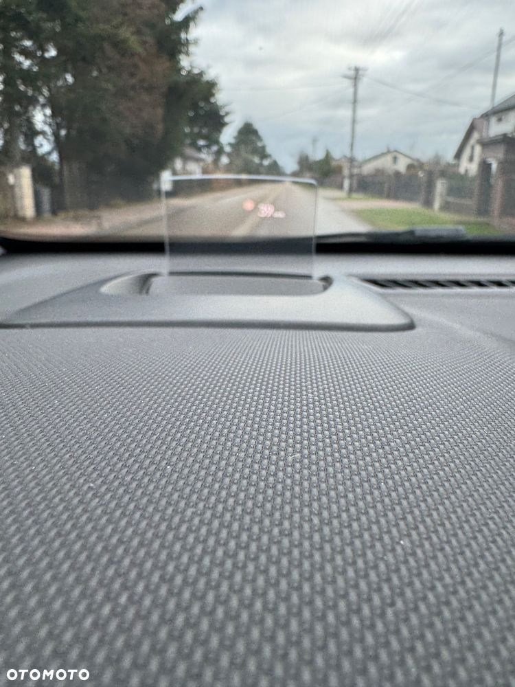 Opel Crossland 1.2 T Design Line S&S - 9