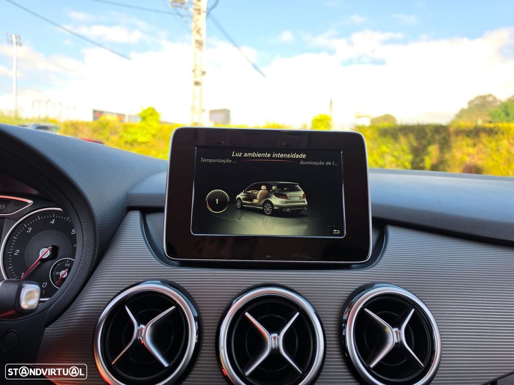 Mercedes-Benz B 180 d Style Aut. - 37