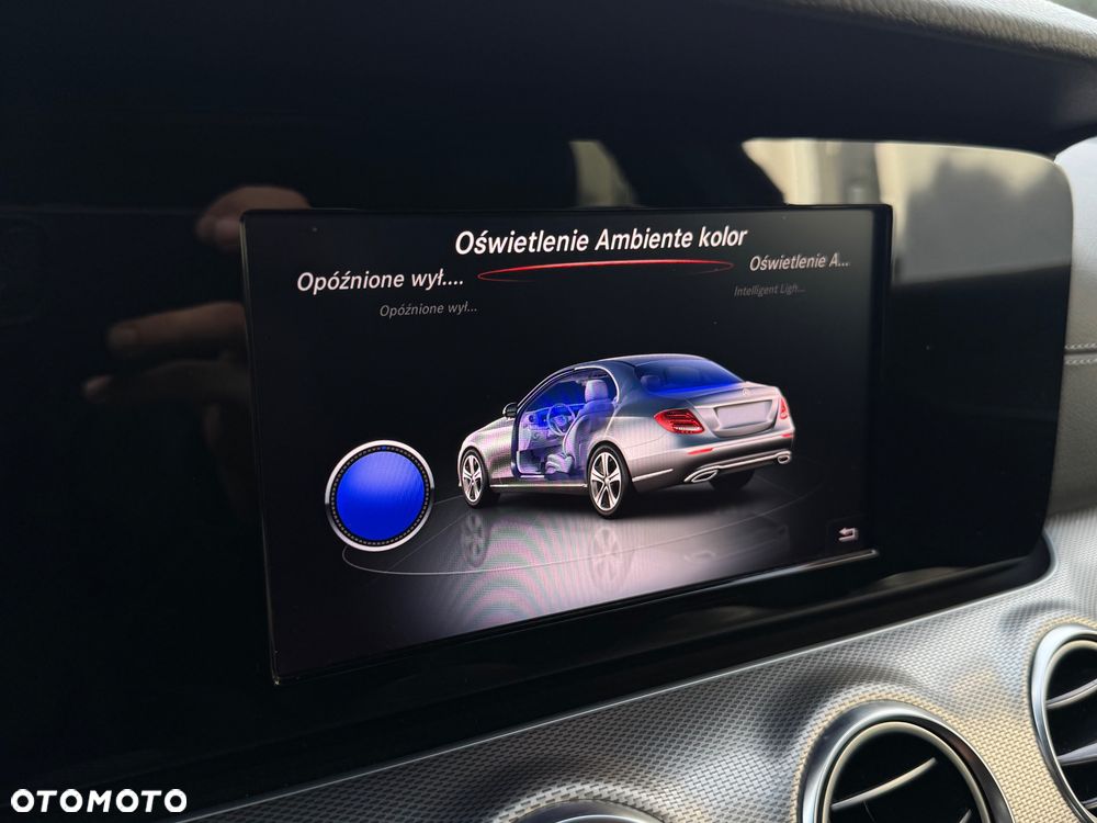 Mercedes-Benz Klasa E 200 9G-TRONIC AMG Line - 34