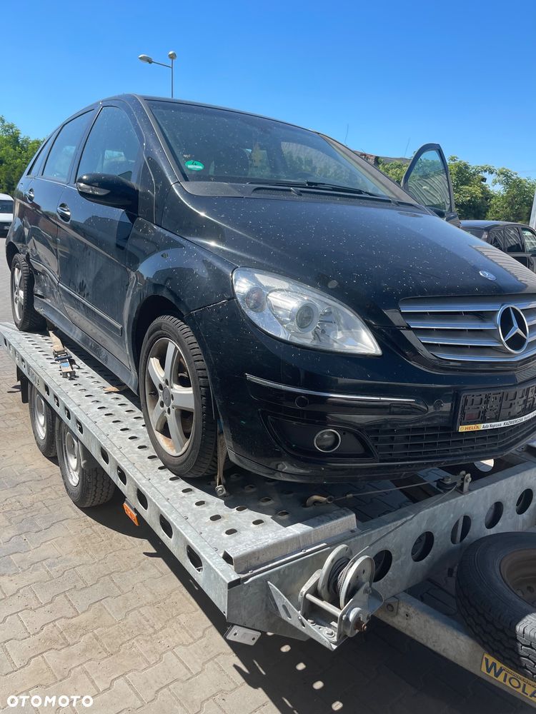 MERCEDES W245 KLAPA TYŁ 191 BŁOTNIK ZDERZAK KOLOR 191 - 3