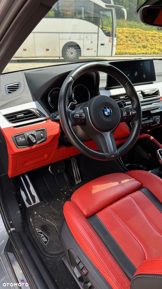 BMW X2 xDrive20i Advantage Plus - 24
