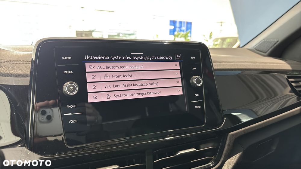 Volkswagen T-Roc 1.5 TSI Style DSG - 24