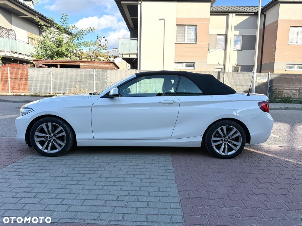 BMW Seria 2 220d Cabrio - 9