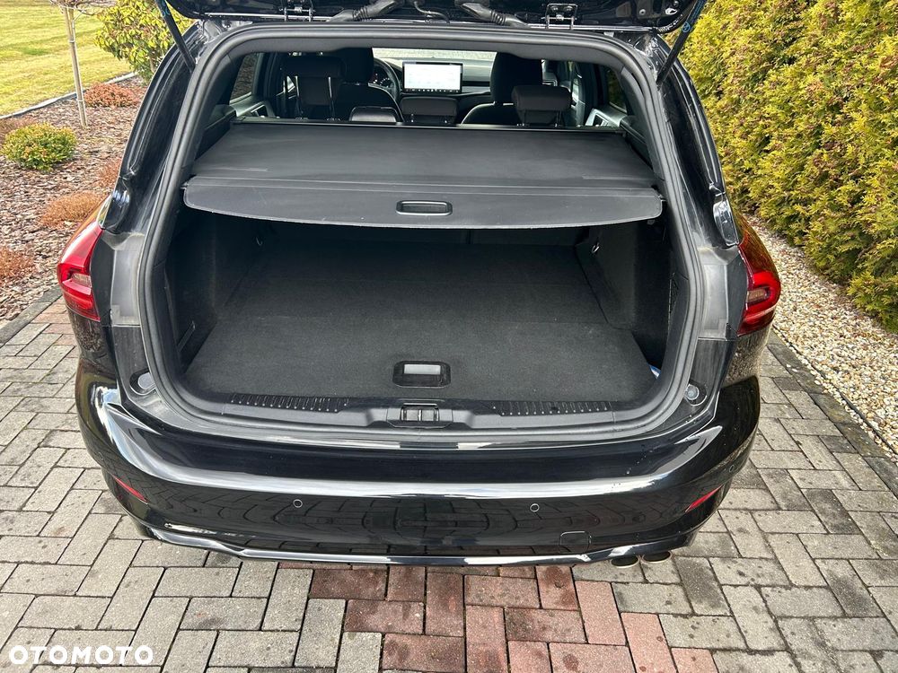 Ford Focus 1.0 EcoBoost Hybrid ST-LINE - 11
